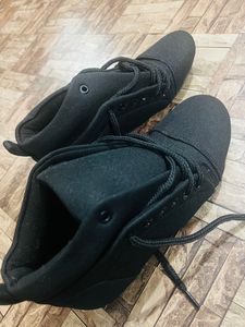 Black Shoes