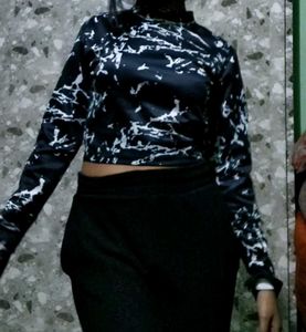 Black ND White Marble Print Crop Top
