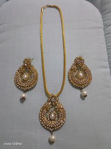 Pandanl Set With Chain