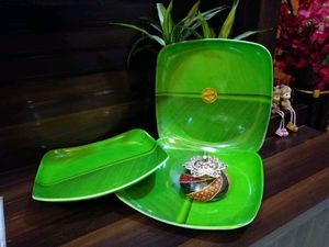 🆕️ Banana Leaf Pattern Melamine Plates Set Of 3 - Big SIZE