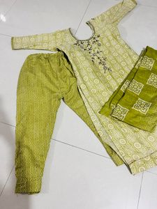 Kurta Set For Women