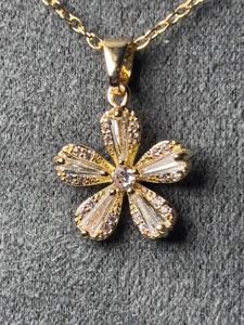 Anti-Tarnish Flower Pendant