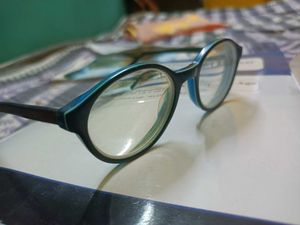 Eye Wear With Reading Glass