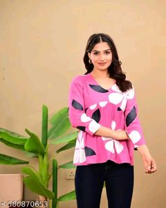women fashionable short kurti