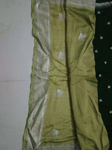 Green Saree with Leaf Design