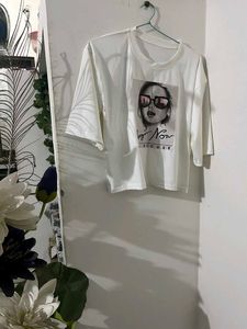 Graphic Print Tee shirt women 🤍💙🩵