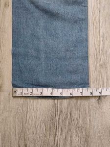 Ma2073 Status jeans waist 32 inches