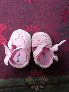 Pink Crochet Baby Shoes