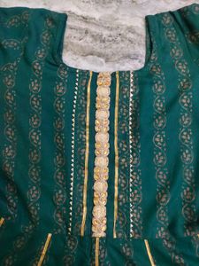 Price Drop Green Sarara With Dupatta