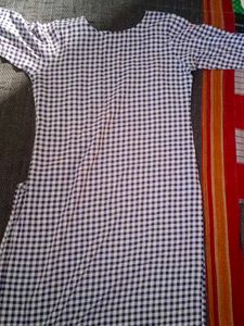 Dummy Shape Checkered Maternity Top