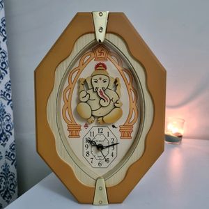 Ganeshji Wallclock (Sumeet Quartz)