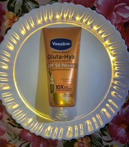 Vaseline Gluta Hya Sunscreen 💛🌞