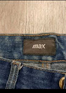 sc5277 Sabrin Jeans size 32