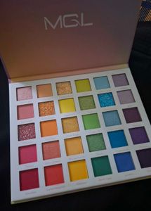 30 Color Eyeshadow Pallet