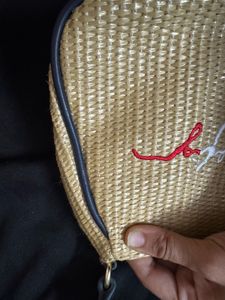 -clearance Sale 🆕 Tommy Hilfiger Handbag(has Flaw