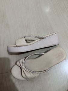 Bow Detail Thong Sandals