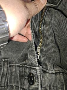 This Pant No Longer Fits Me