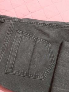 Jeans Mast And Harbour