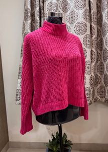 Pullover Sweater By Outryt