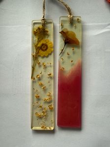 🌸🌸 Floral Resin Bookmarks (2)