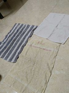 Set of 3 Hand  Towels