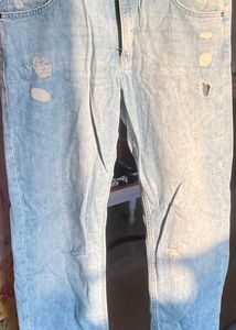 H&amp;M Ripped Boyfriend Jeans