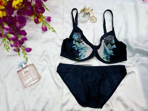 🇳🇿💫💗 Floral Bra &amp; Panty Set