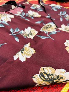 Women&#39;s Maroon Top