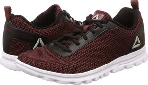 Like New Reebok Men Shoes Size 6