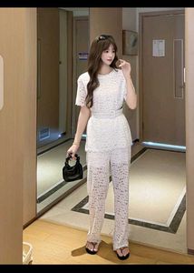 Lace Co- Ord Set With Belt