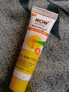 Glow &amp; Lovely Cream