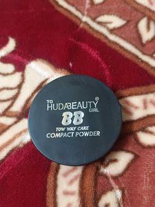 HudaBeauty Girl Powder Compact