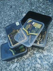 5 Empty Dates Container