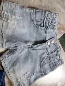 Dhamaka Offer ,baby girls shorts
