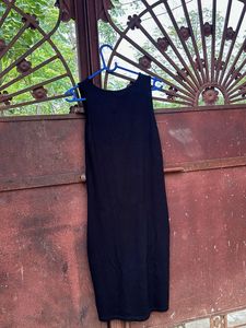 Black Sleeveless Dress