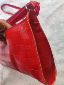 RED PINTERESTY SLING BAG 🎀