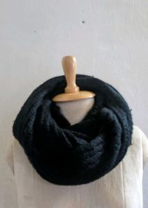 Woollen Muffler