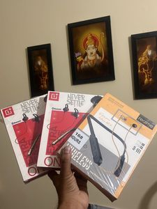 1 Realme 2 Oneplus Neckband Combo With Bill