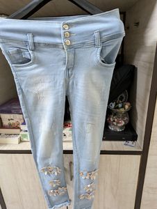 Women Stretchable Light blue Denim