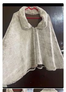 Faux Fur Cape - Elegant &amp; Cozy