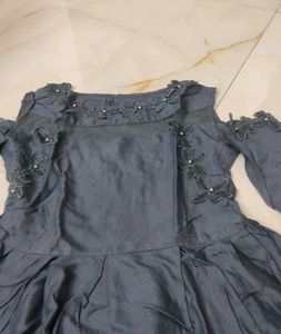 Ladies Cold Shoulder Top