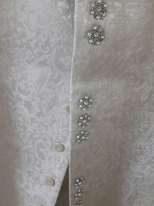Men&#39;s Cream Colour Sherwani