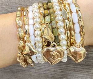 Pack of 4 hand accessories