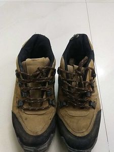 Round-Toe Lace-Up Casual Shoes