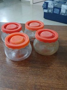 Yera Bottles small for 4