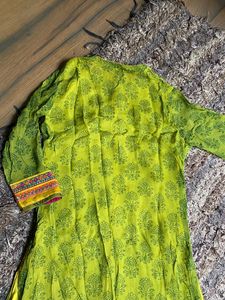 Rangriti Beautiful Kurta
