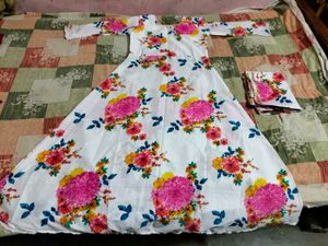 Floral Print Georgette Gown with Dupatta
