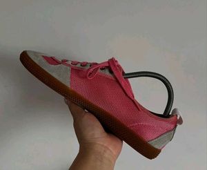 Pink &amp; Grey Le Coq Sportif Suede Sneakers