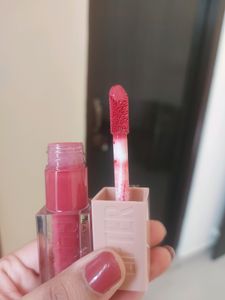 Maybelline New York Lifter Gloss (Petal)