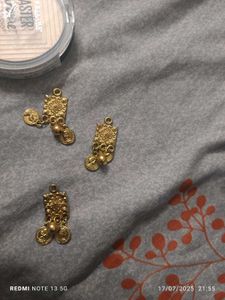 Golden Buttons